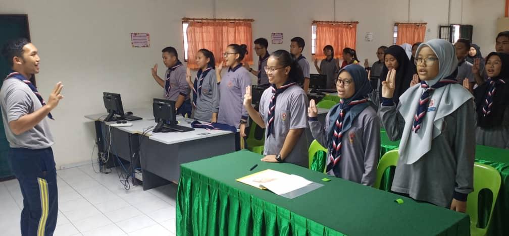 By this activity , we can learnt many values from  it as we watch a movie about scouts . In addition , we can learn to communicate better with scouts from other places .