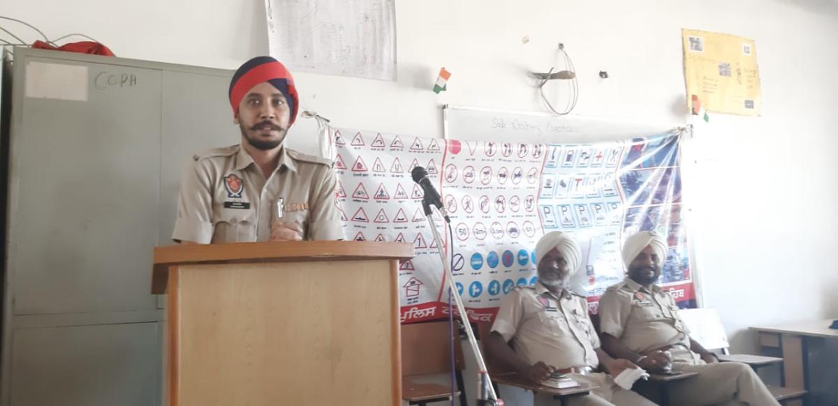 anti drugs,traffic education and moral education seminar by sri muktsar sahib police department punjab india 