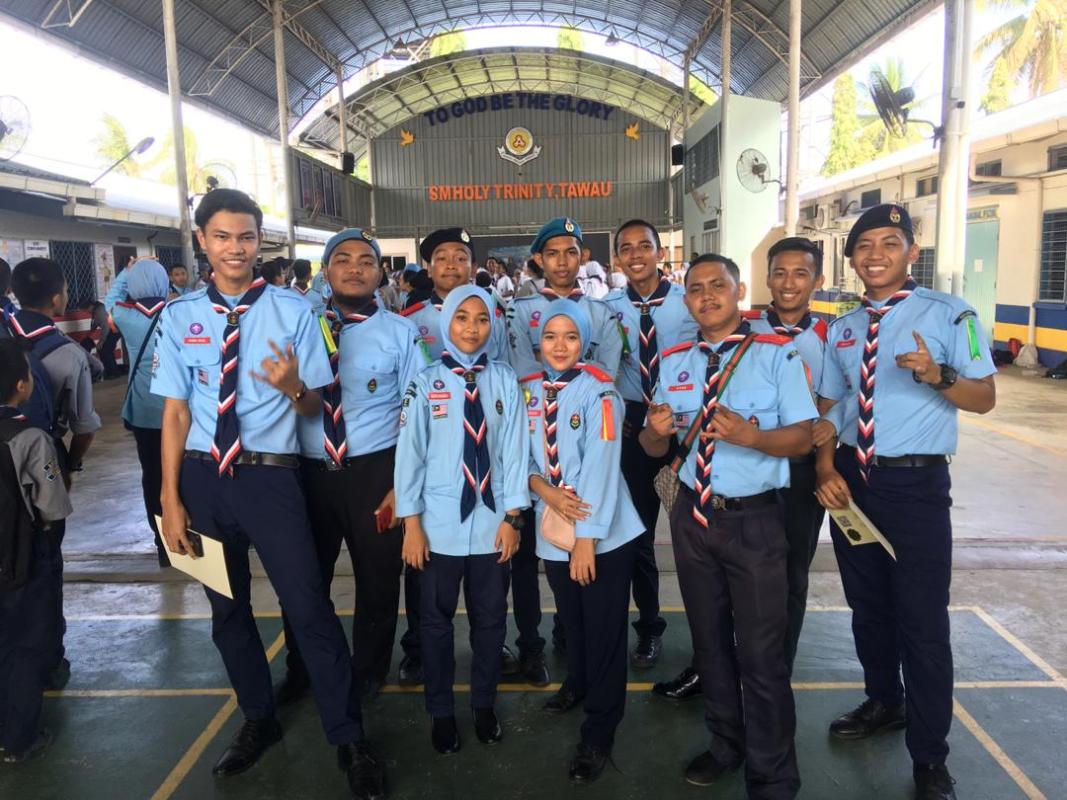 Jota Joti bersama keluarga Kelana E dan rakan Sekelana yang lain