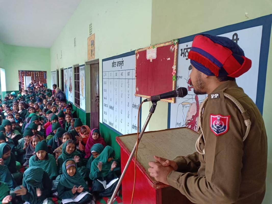 anti drugs,traffic education and moral education seminar by sri muktsar sahib police department punjab india