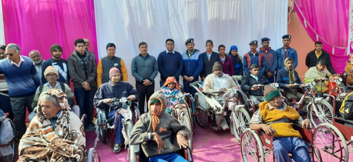  निःशुल्क सहायक उपकरण वितरण समारोह 