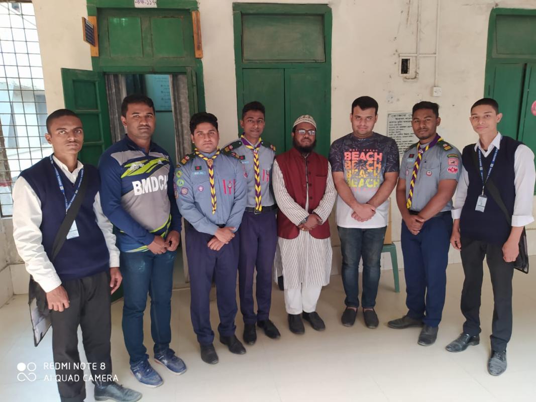 Senior and junior bonding 