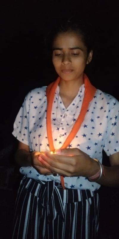 शुभं करोति कल्याणमारोग्यं धनसंपदा ।
शत्रुबुद्धिविनाशाय दीपज्योतिर्नमोऽस्तुते ॥