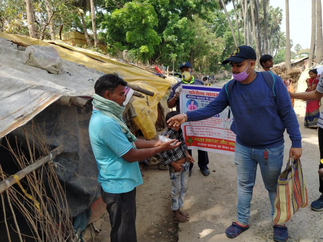  Food distributation for poor .