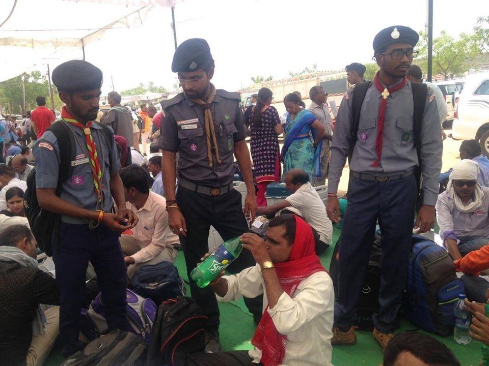 18 मई 2019 को जल से पीडितो की कीगई सेवा