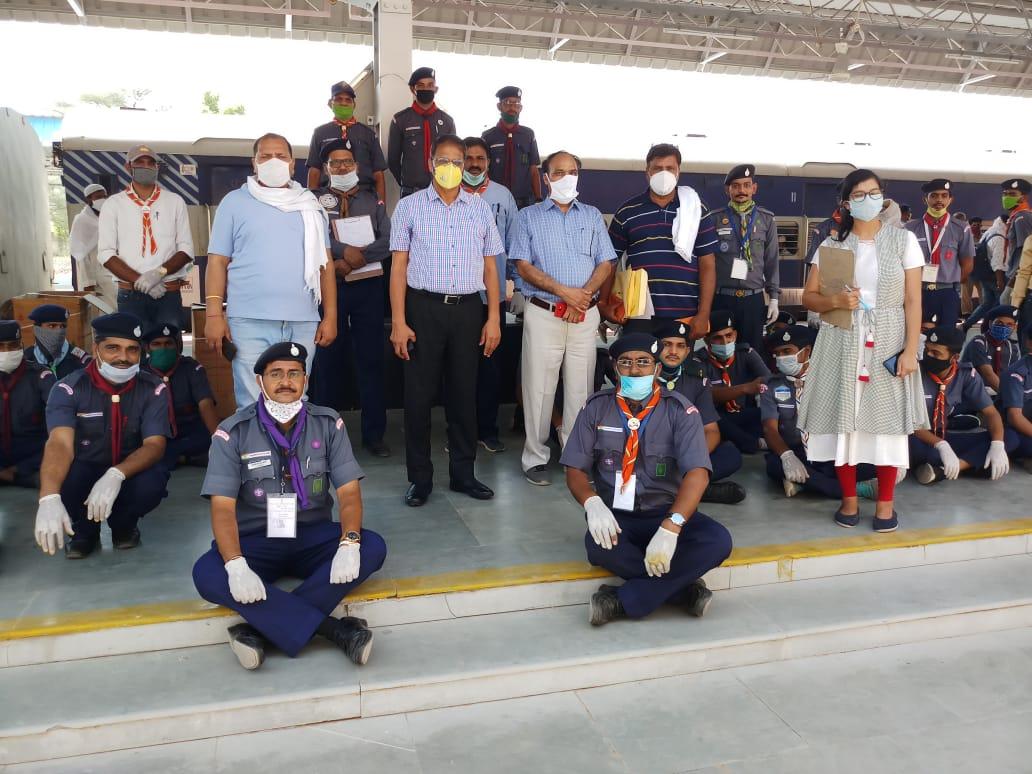 बिहार स्पेशल श्रमिक ट्रैन को किया रवाना