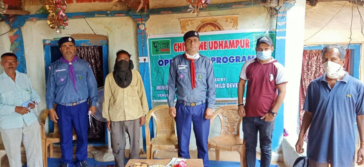 Distribution of food scraps, masks and Sanitizer