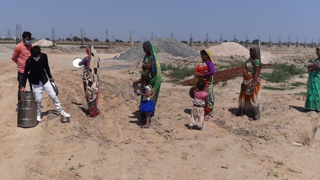 মাস্ক বিতরন কার্যক্রম 