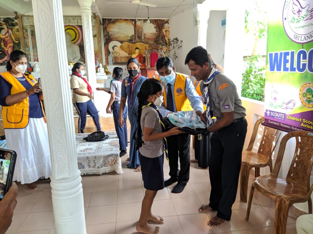 School Bages with Books donetion held at Sri Sudarmarama maha viharaya, Aluthambalama, kosgama, Sri Lanka