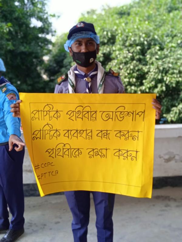 Making people aware against plastic by making placards