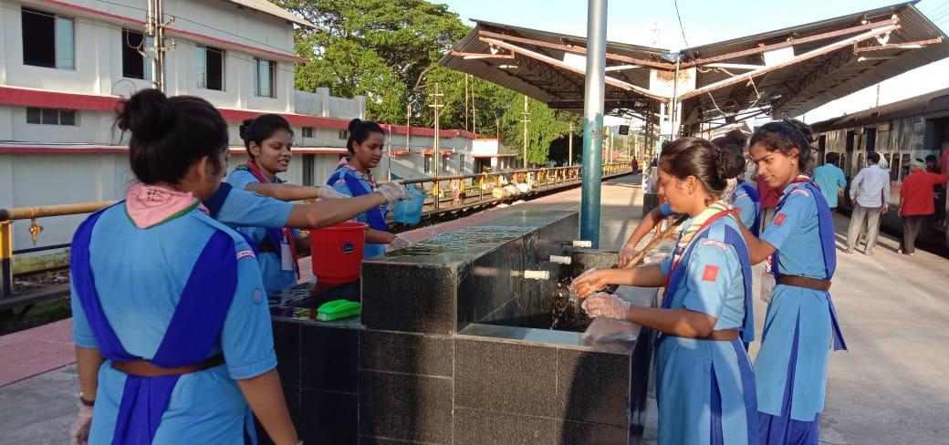 Cleanliness drive at local station 