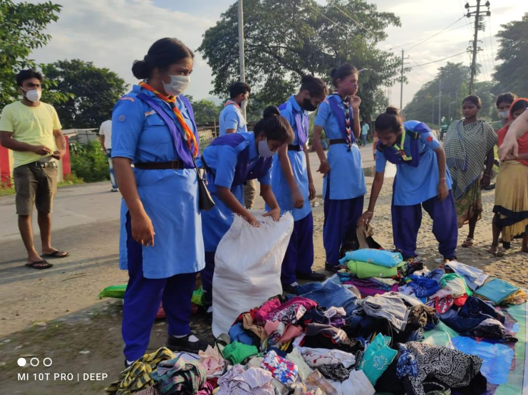 Clothes distribution