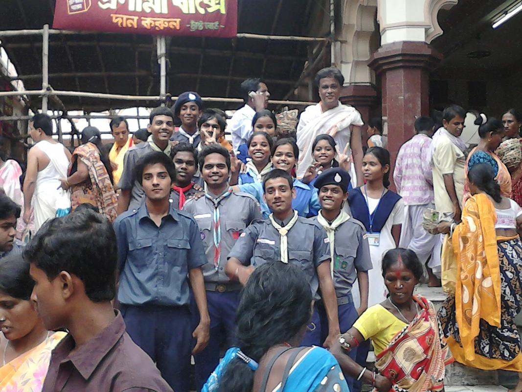 Sarvamangala Temple( Burdwan ) managing the crowd of Devotees 