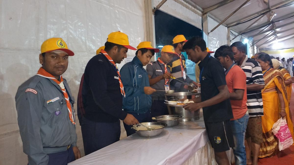 Service at kitchen (only for volunteers) during Bahubali Swami mahamastakabhisheka 2018