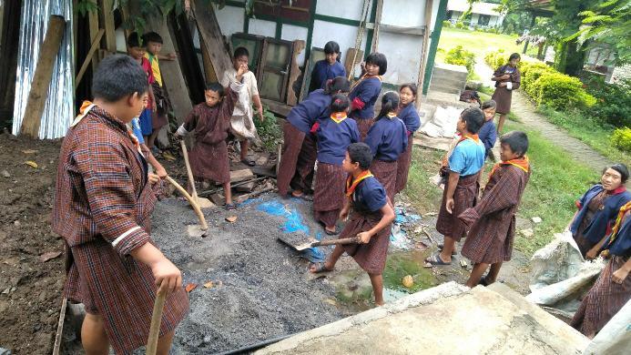 Nachungs transporting sands and gravels