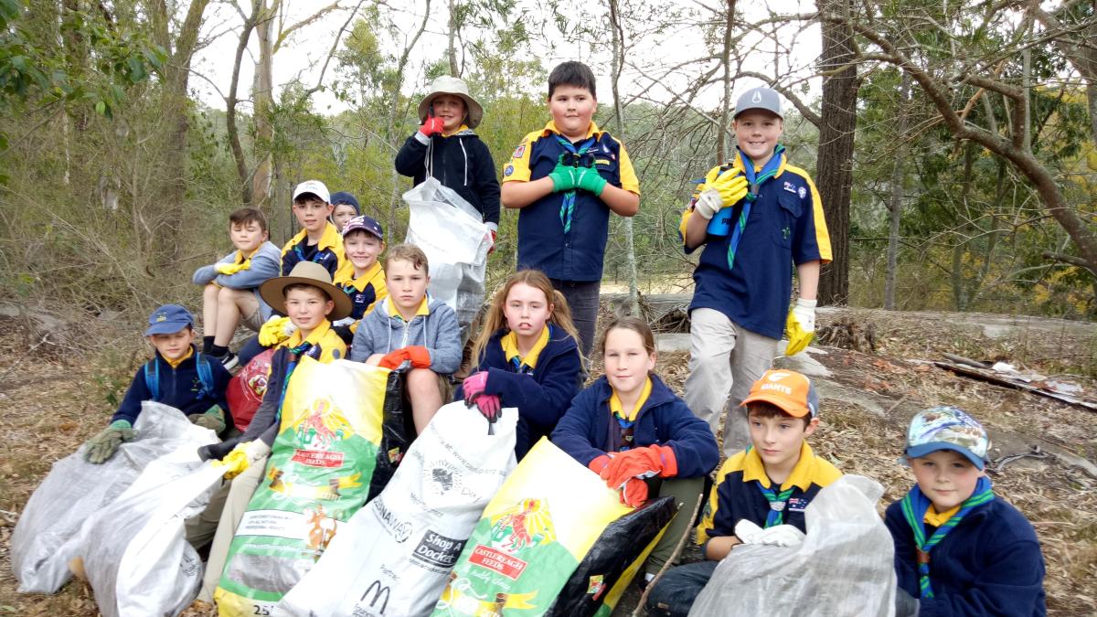 1st Oakville Cubs lend a hand at Charles Kemp Reserve Bushcare