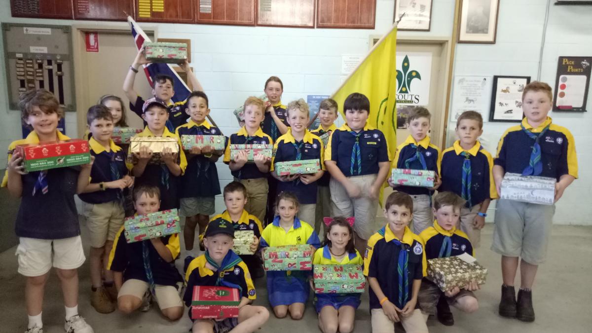 1st Oakville Cubs working with Operation Christmas Child