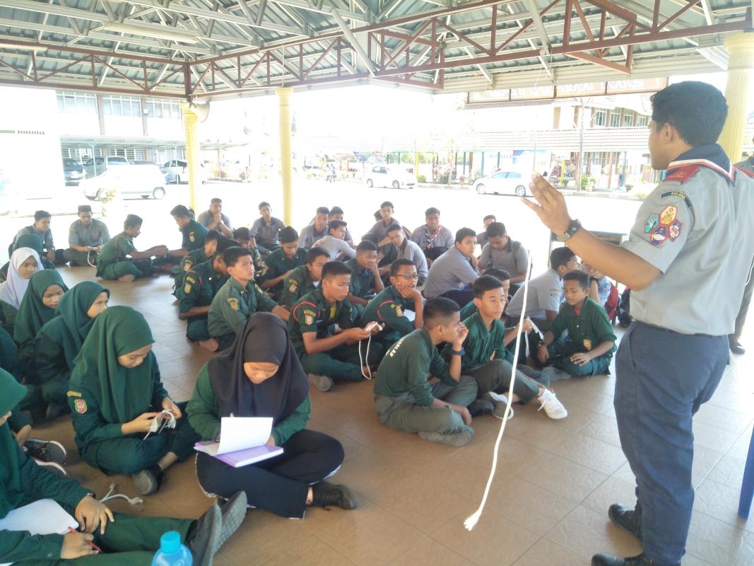 Kelas Ikatan Dan Simpulan(Amali) unit kadet remaja sekolah
