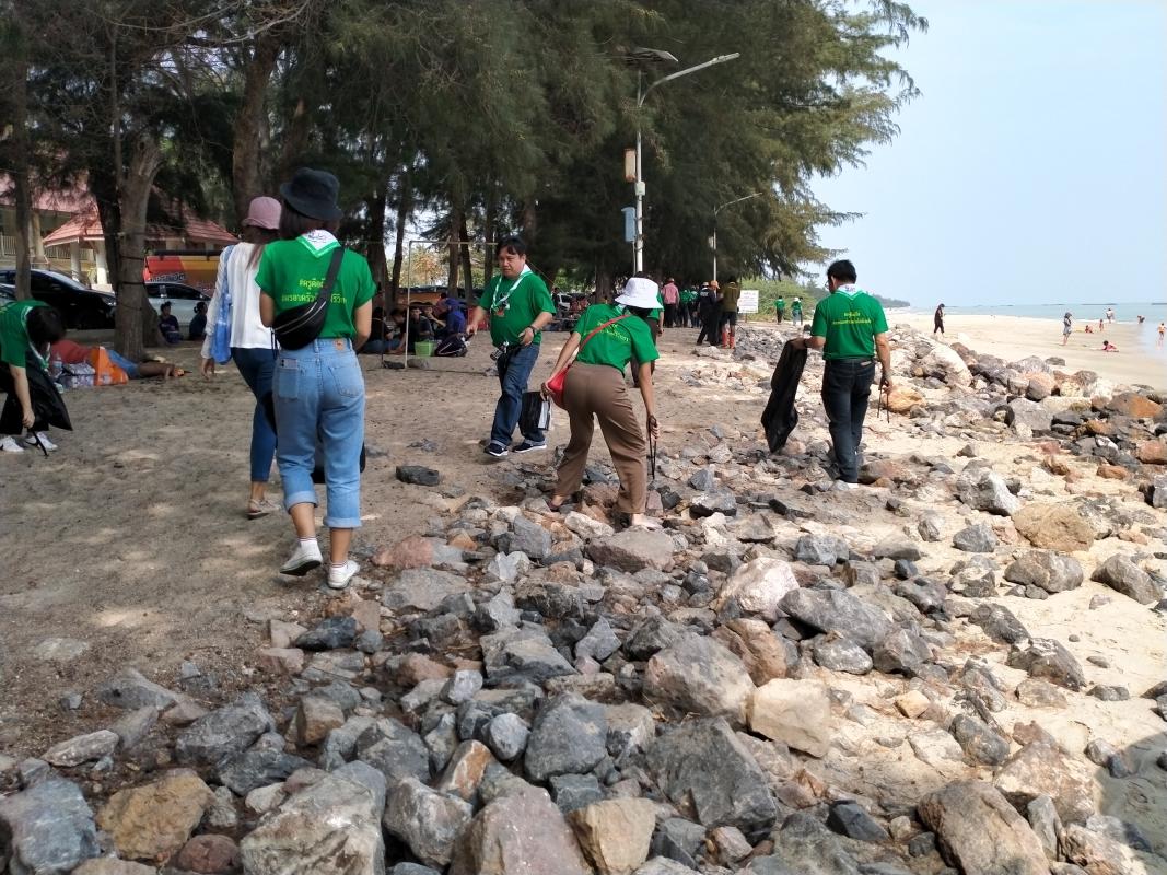 เก็บขยะ