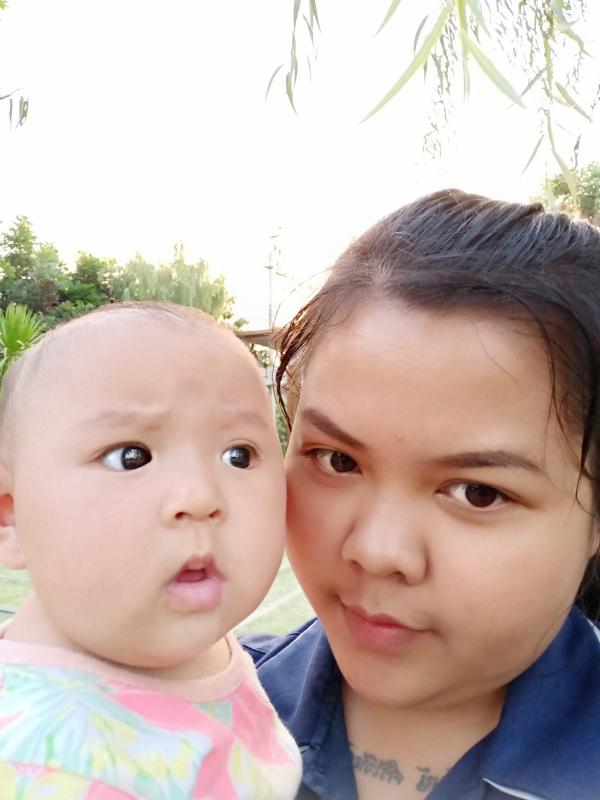 เลี้ยงน้อง