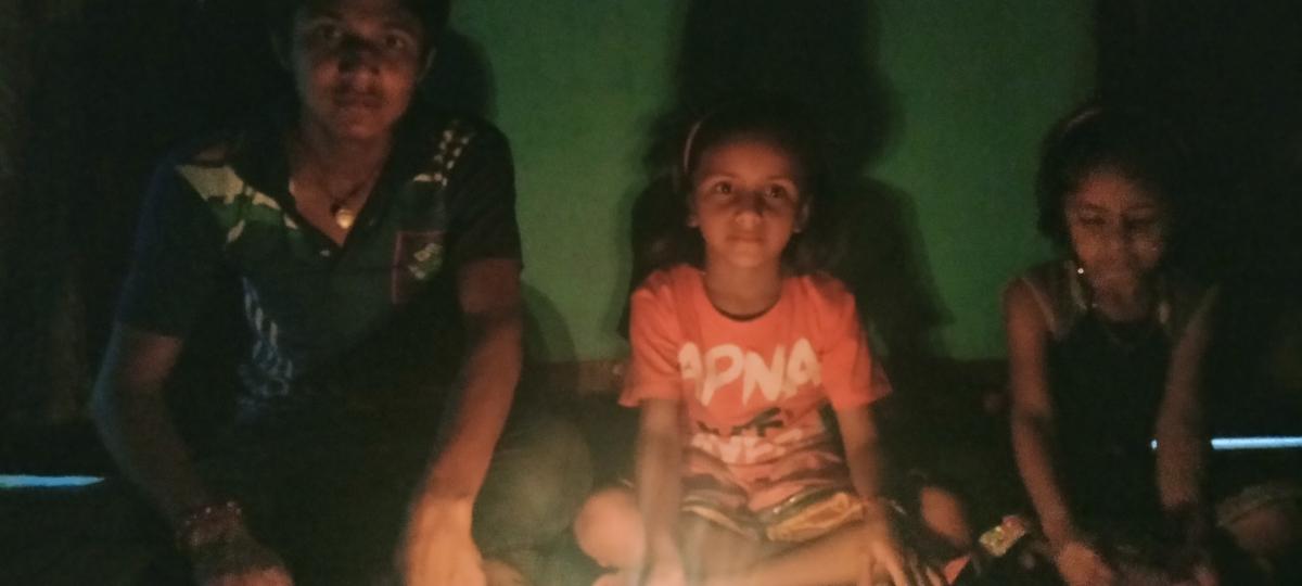 [C] Earth Hour Challenge 4 – #Dinner-in-the-dark
