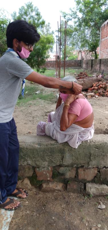 मास्क लगाकर कोरोना से लड़ेंगे