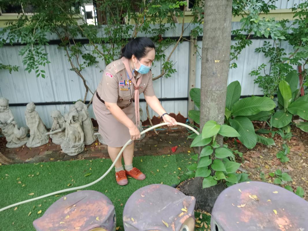 จิตอาสารดน้ำต้นไม้