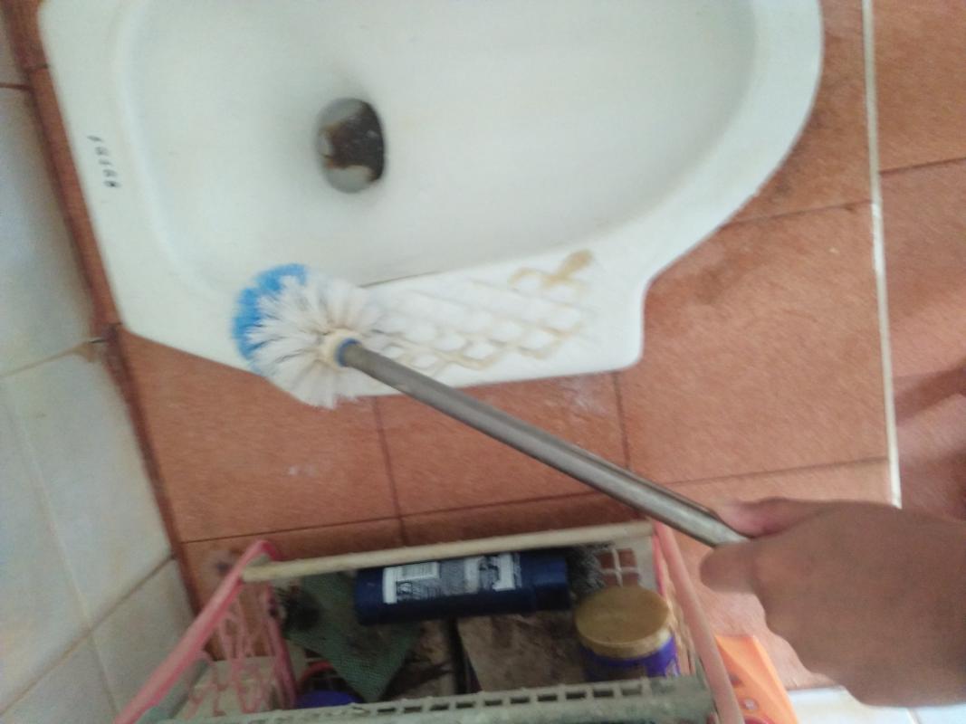 ล้างห้องนํ้า