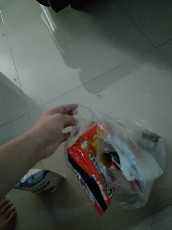 เอาขยะไปทิ้ง