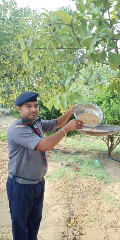 चुगा पात्र लगाओ अभियान