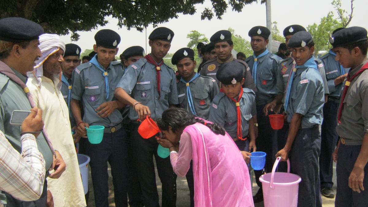 निशुल्क जल प्याऊ शिविर.