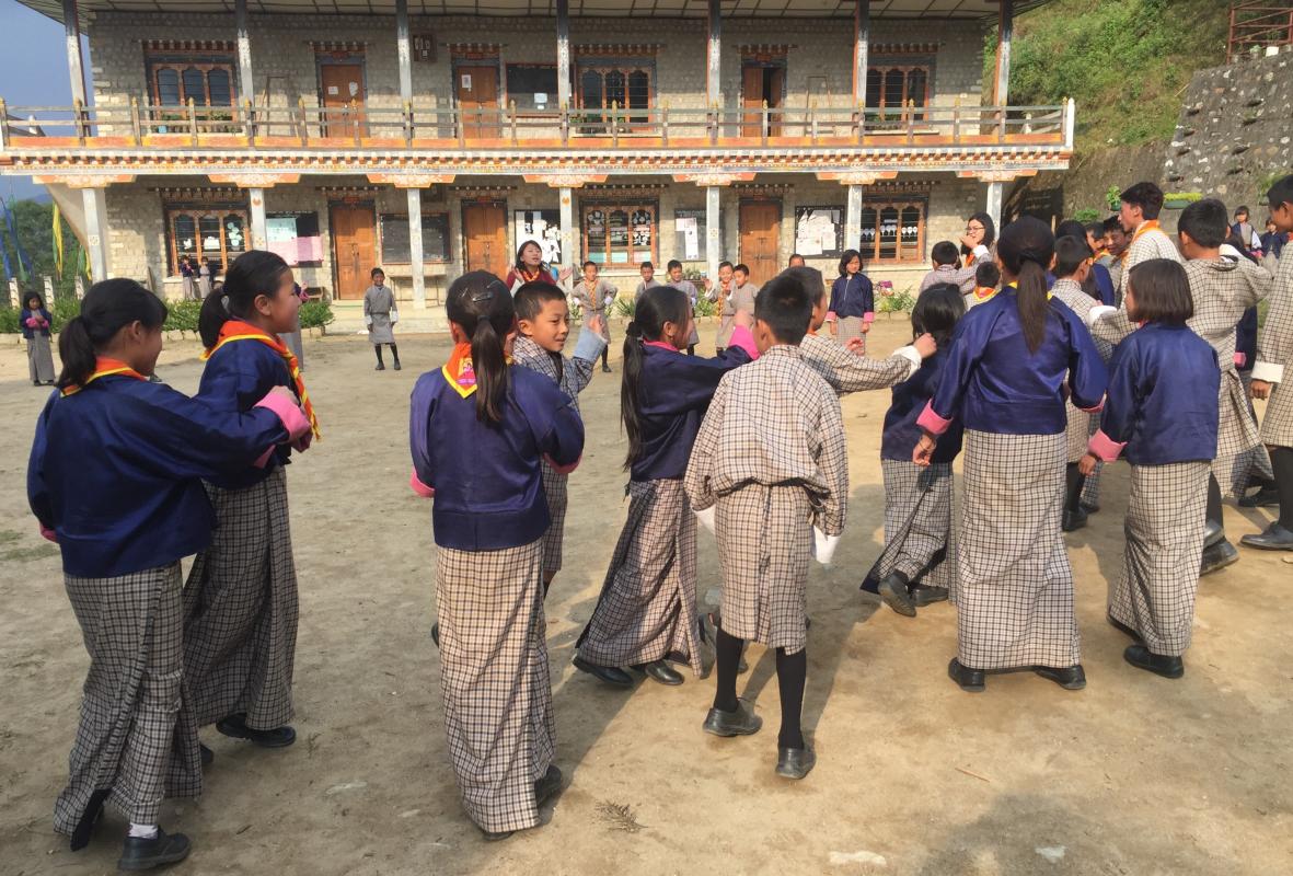 Educating youths with scouting knowledge 