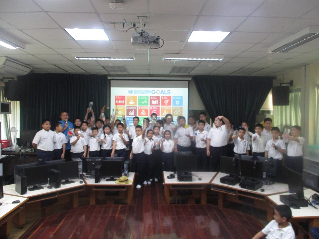 โครงการ Small Garden in a big school