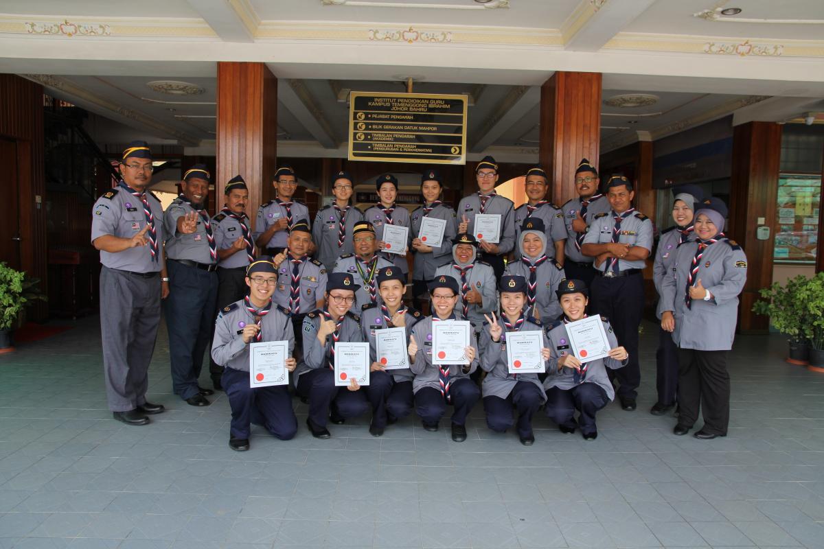 Majlis Pengalungan Dua Butir Manikayu KLM17 di Dewan Seri Temenggong, IPGKTI