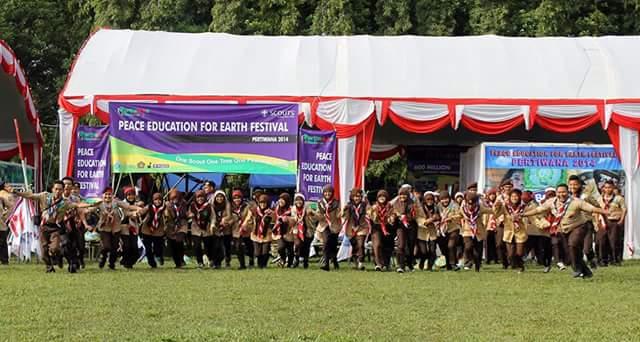 peace education for Earth festival on pertiwana 2014  