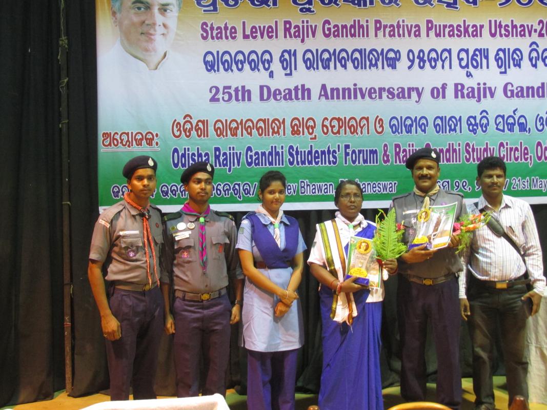 RAJIVGANDHI PRATIVA PURASKAR -2016
