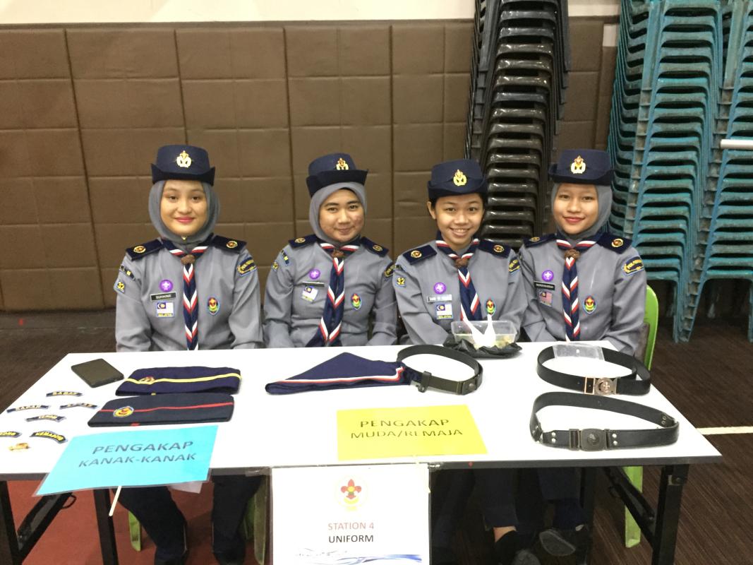 UNIFORMKU HEBAT