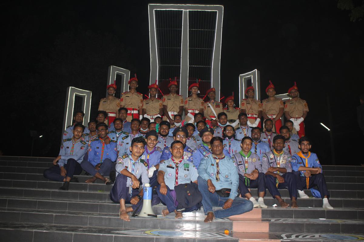 Service at Shaheed Minar on International Mother Language Day.
