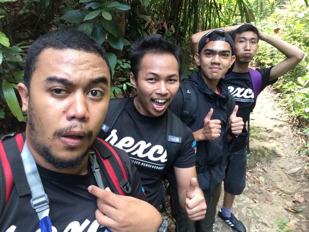 Hiking Sungai Pelepah Kiri