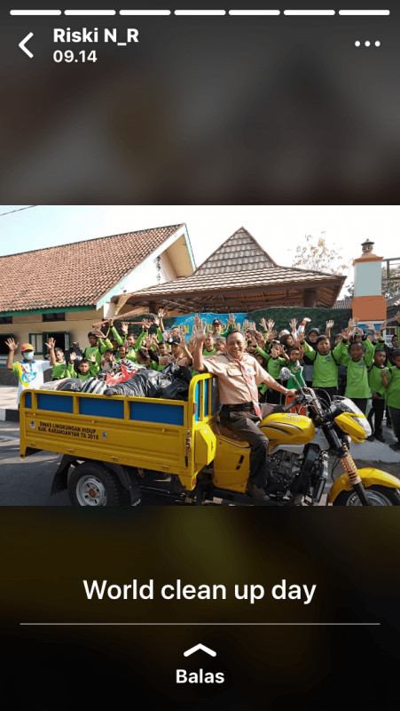 The World CleanUp Day Kwartir Ranting Tasikmadu Scout Movement