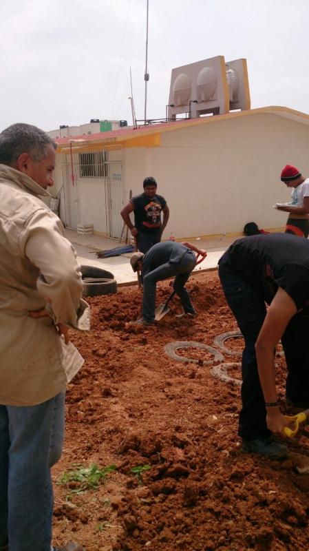 Proyecto de elaboración de espacio de juegos en un Kinder por el Clan de Rovers.