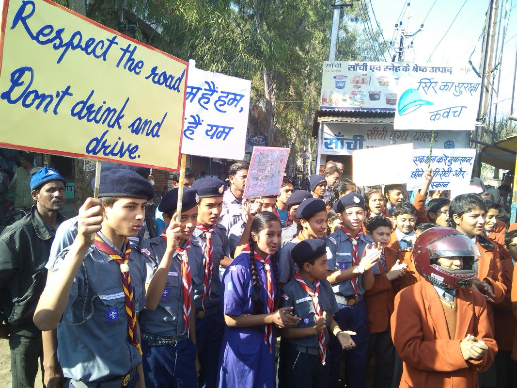 नुक्कड़ नाटक ट्राफिक नियम पर