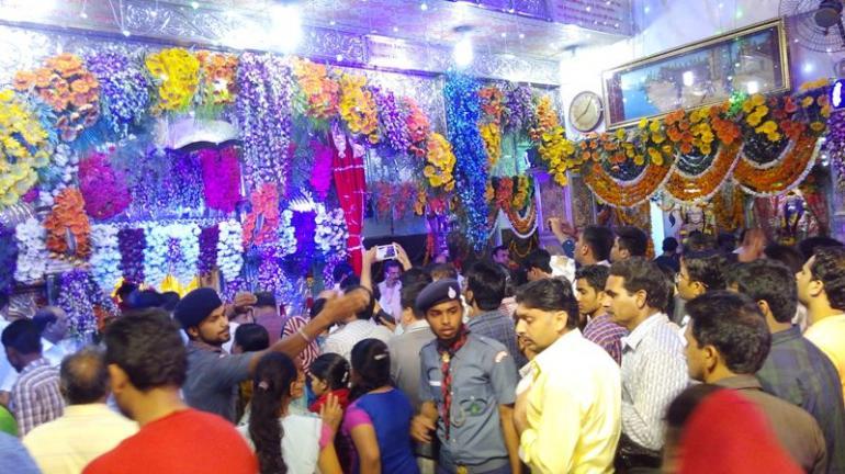 Service in Salasar Dham Mandir