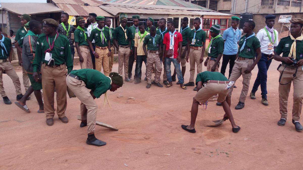 Blocking of pot holes on the road