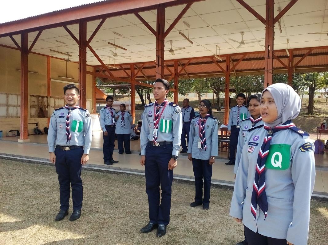 Perjumpaan mingguan KLM 21