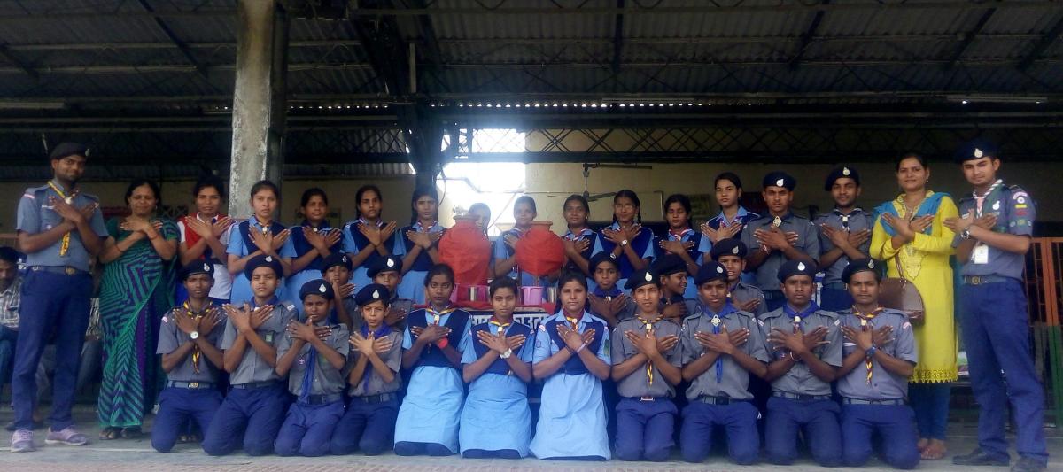 द्वितीय चरण में रेलवे जंक्शन- फ़ैज़ाबाद पर स्काउट/गाइड/रोवर/रेंजर ने किया निःशुल्क जल प्याऊ शिविर।