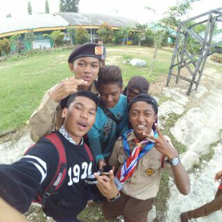 It's Me And My Friend In Smpn 1 Tapin Selatan Scouts
