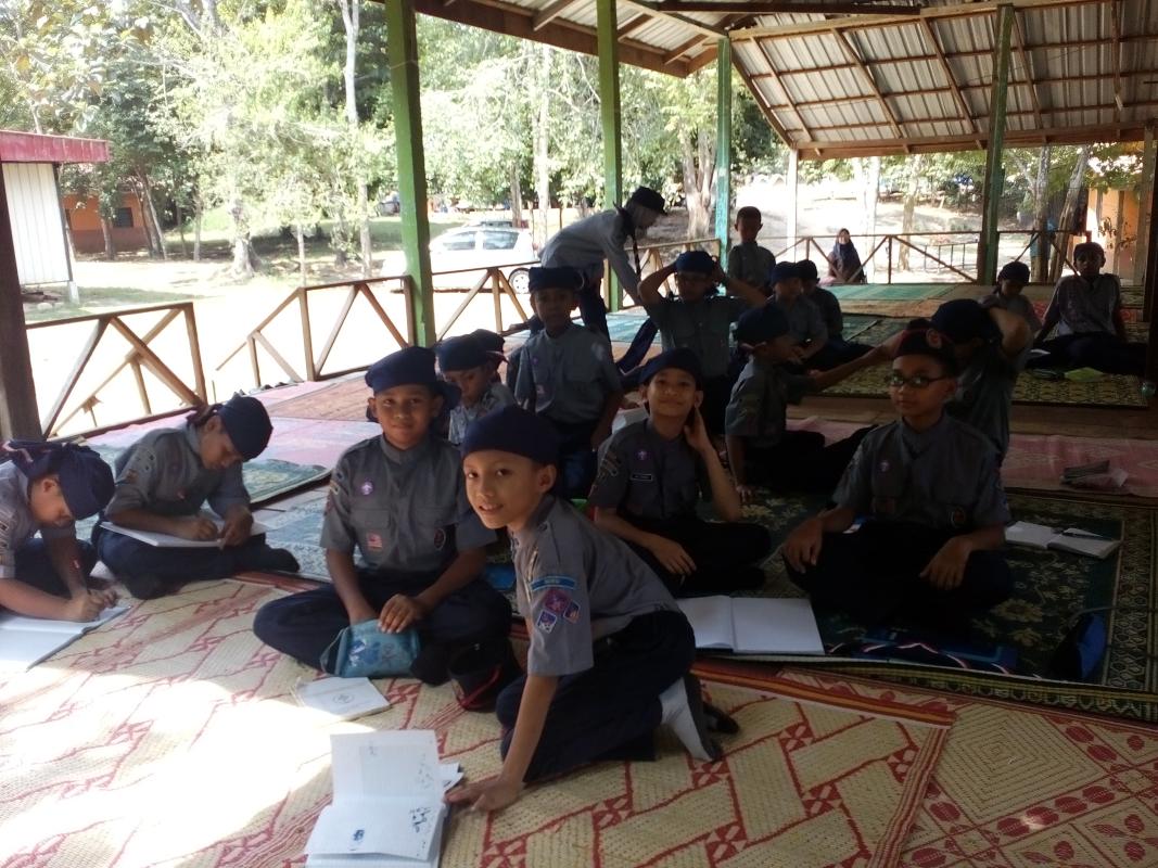 PERKHEMAHAN LENCANA KERIS PERAK