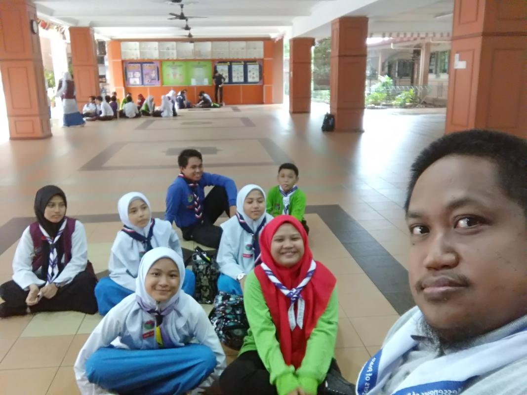 Sambutan Scout Scarf Day di SMK Tunku Abdul Rahman