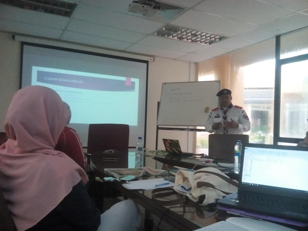 PROGRAM TAKLIMAT LENCANA KEAHLIAN DAN BUKU LOG